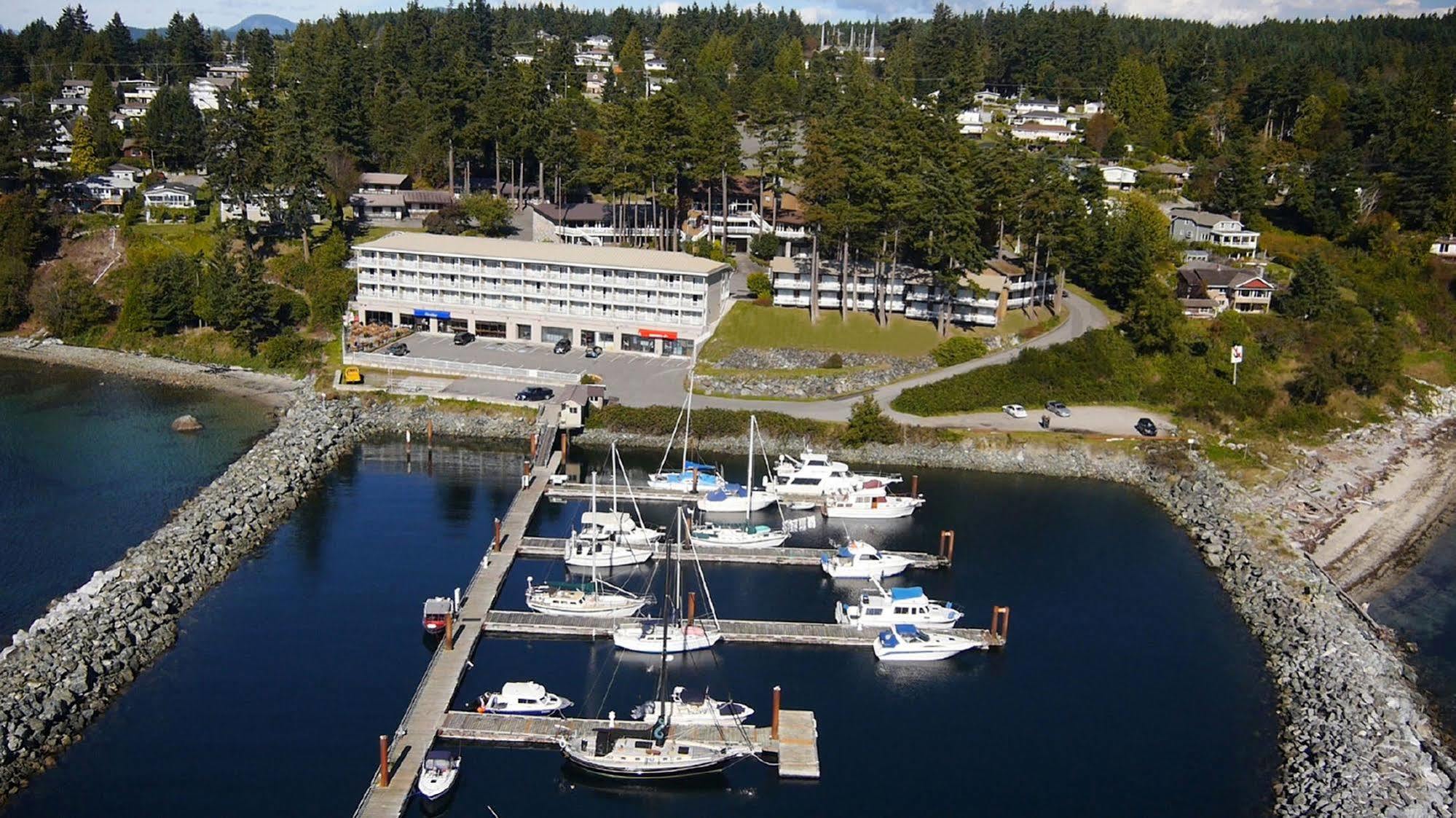 Beach Gardens Resort And Marina Powell River Dış mekan fotoğraf